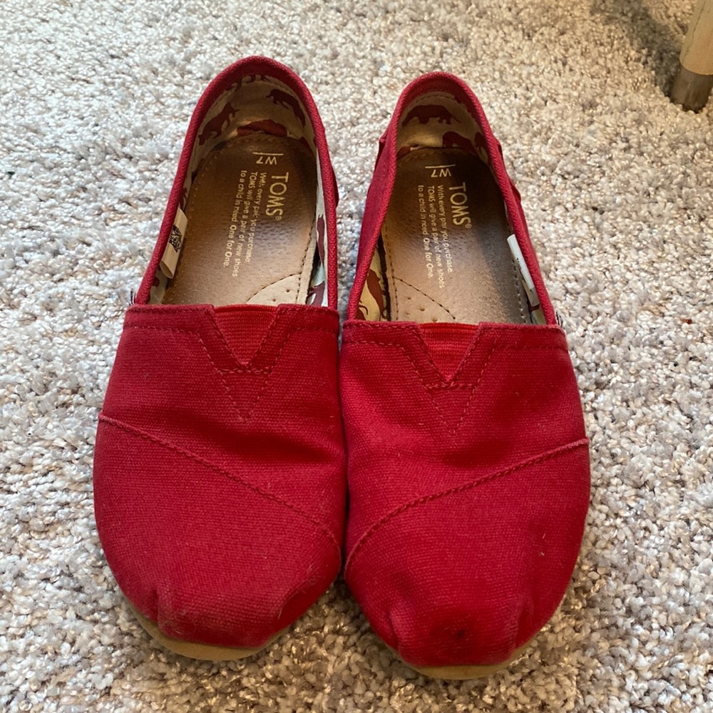 Red Toms